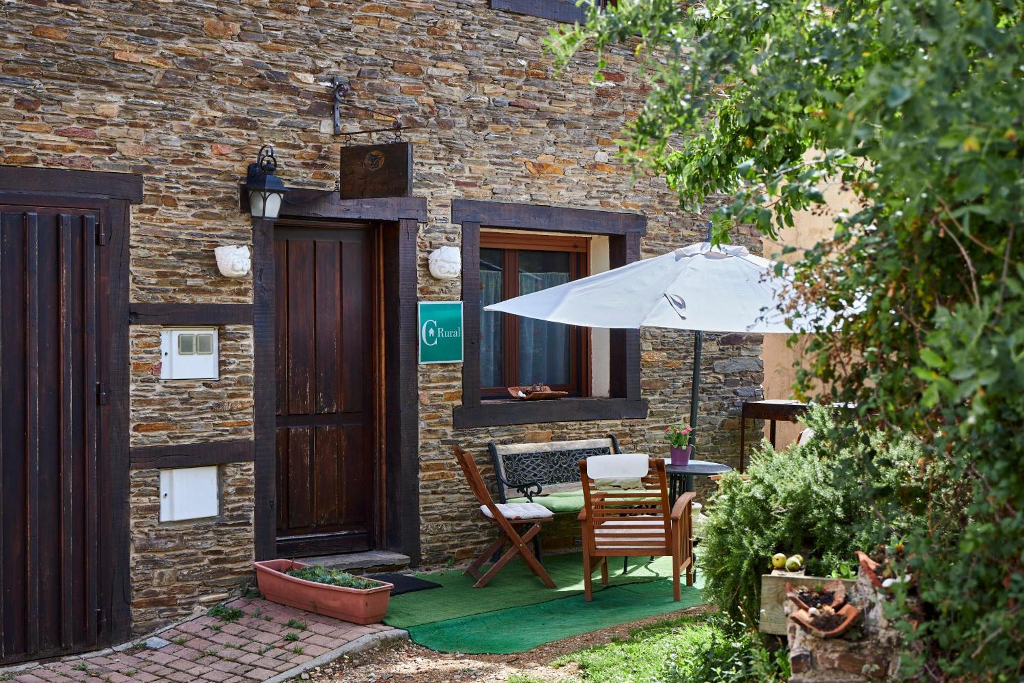 Casa Rural Fuente Del Arca Montejo Montejo de la Sierra Kültér fotó